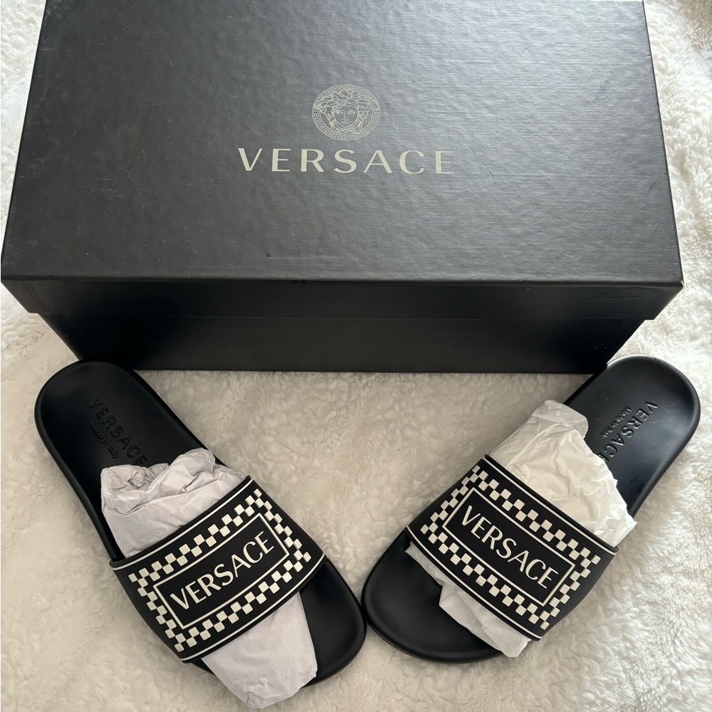 Versace slides